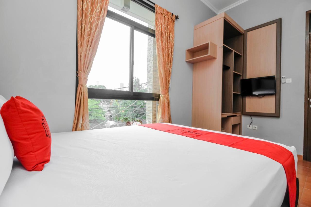 Reddoorz Near Manggarai Station 2 Hotel Jakarta Kültér fotó